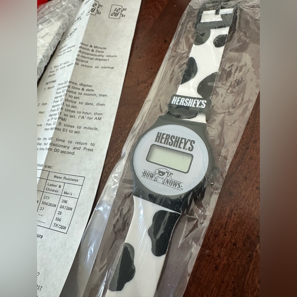 Hershey’s collectible Cow-Print Digital Watch - White & Black